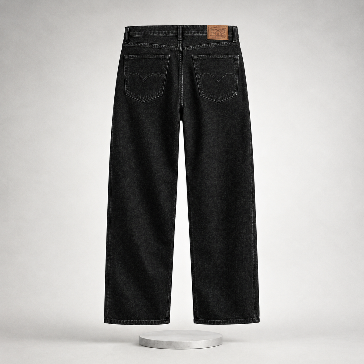 Levis Straight Fit Denim Jeans – Black